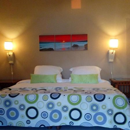 Colonial Cocoon Studio And Apartement Ла Гулет Екстериор снимка